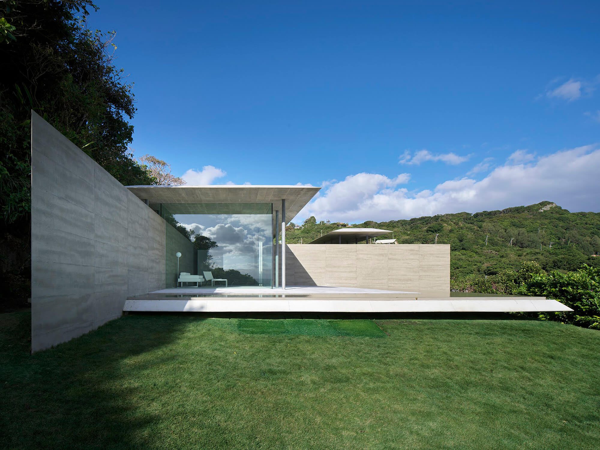 沖縄に別荘を持つ_4